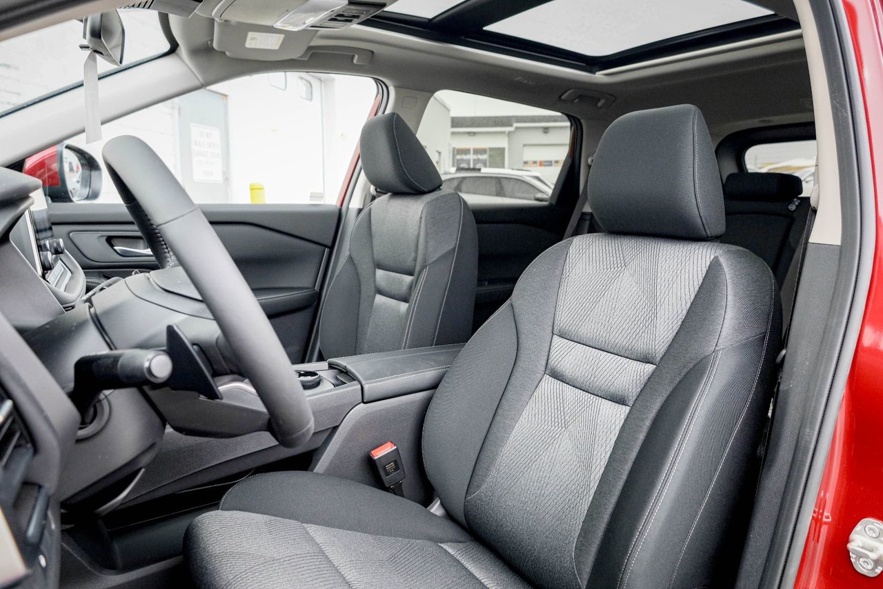 2026 Nissan Rogue SV Moonroof-11