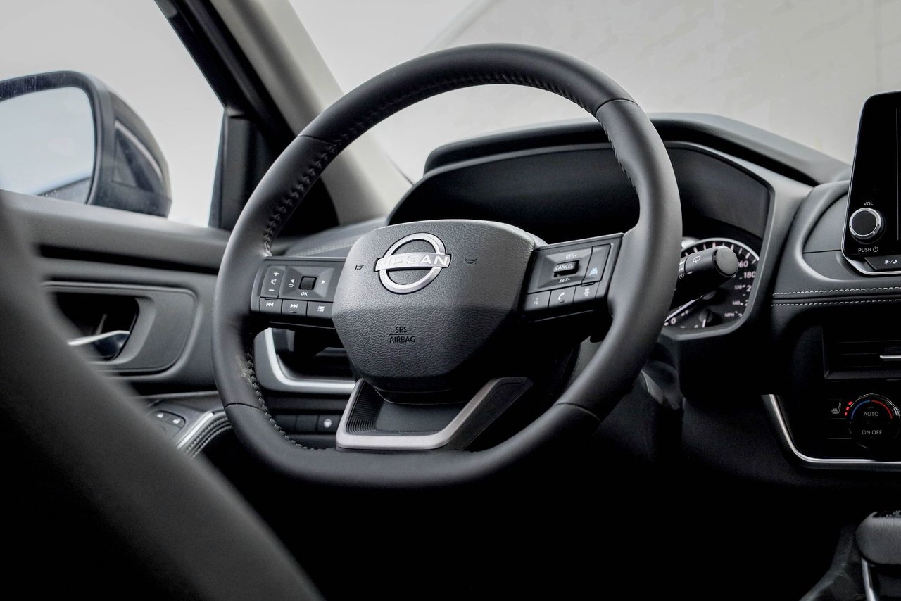 2026 Nissan Rogue SV Moonroof-16