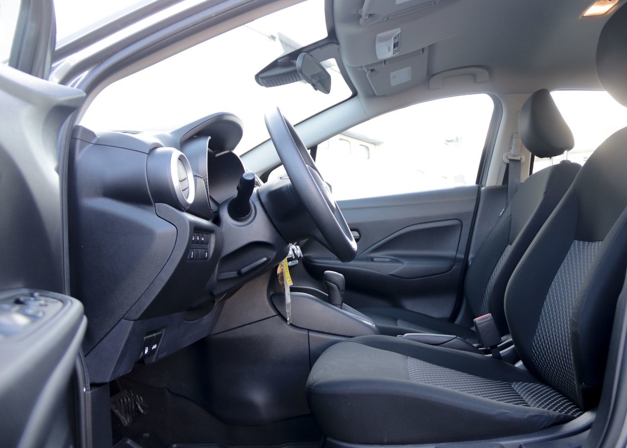 2022 Nissan Versa S-12