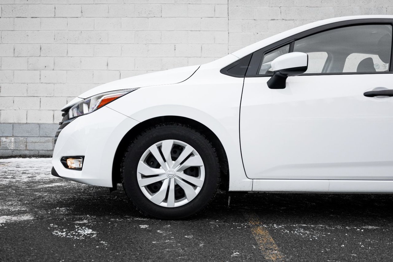 2024 Nissan Versa S-3