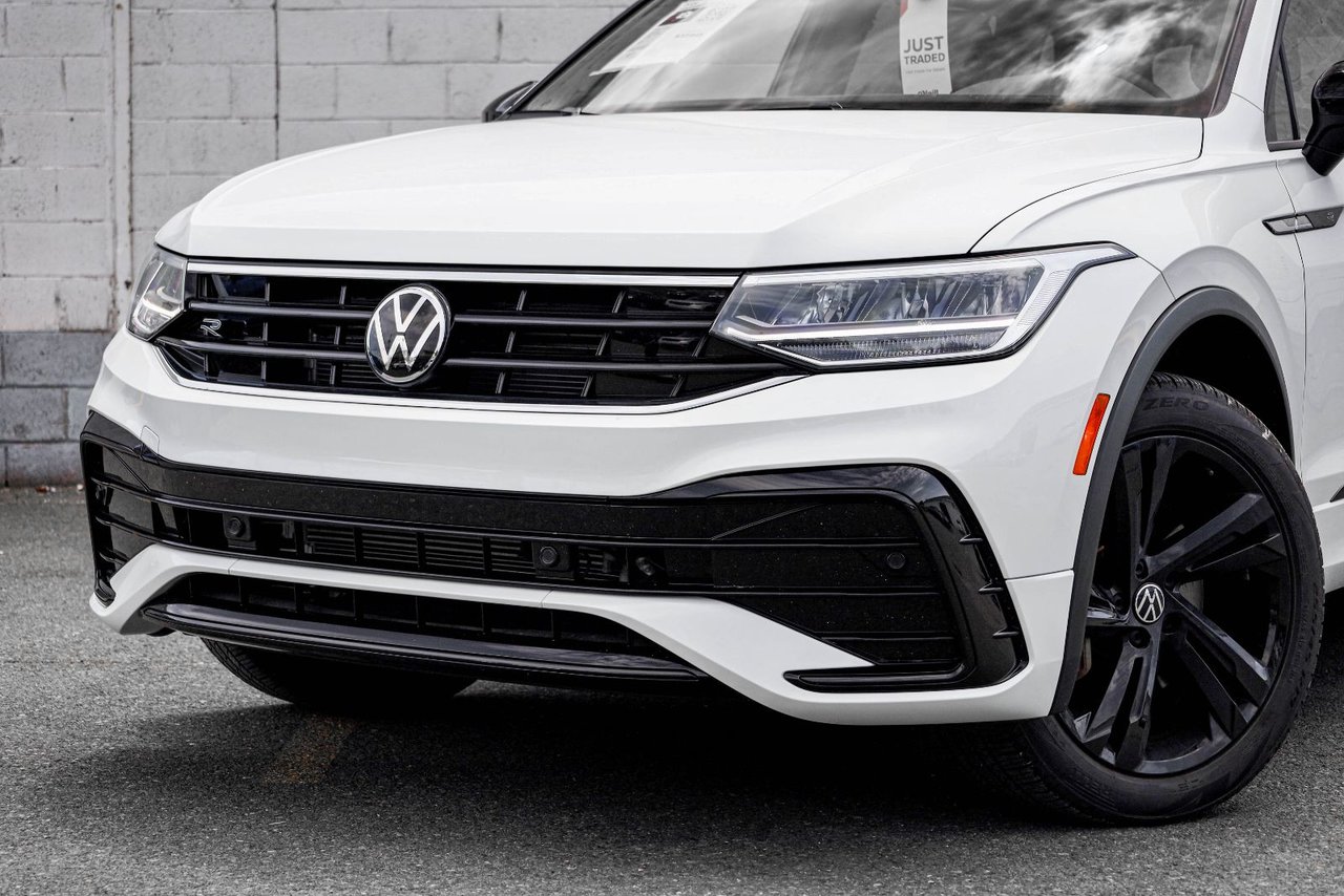 2024 Volkswagen Tiguan Comfortline R-Line Black Edition-3