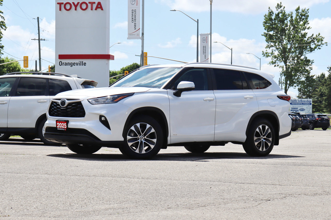 2025 Toyota Highlander Hybrid XLE AWD