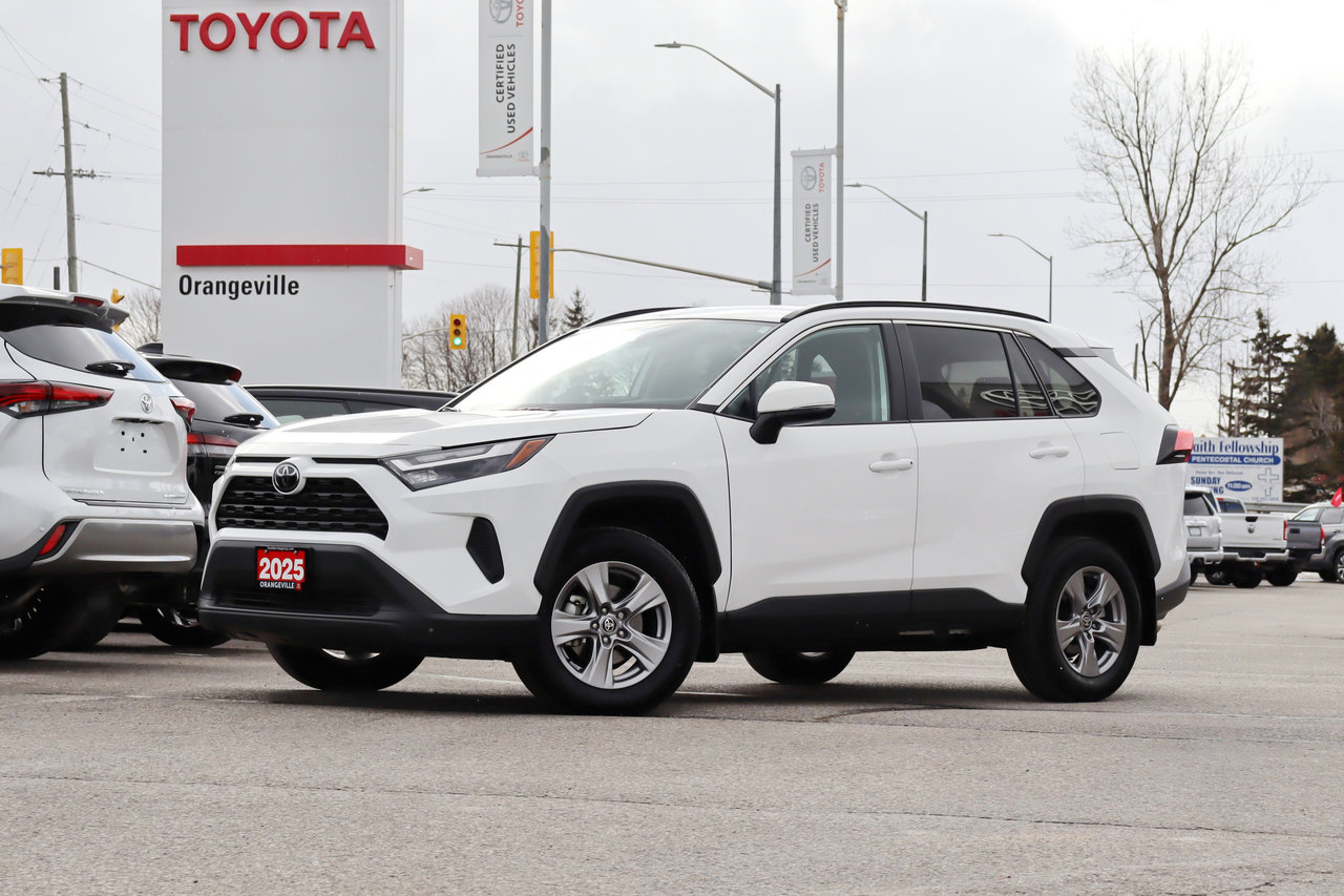 2025 Toyota RAV4 XLE AWD