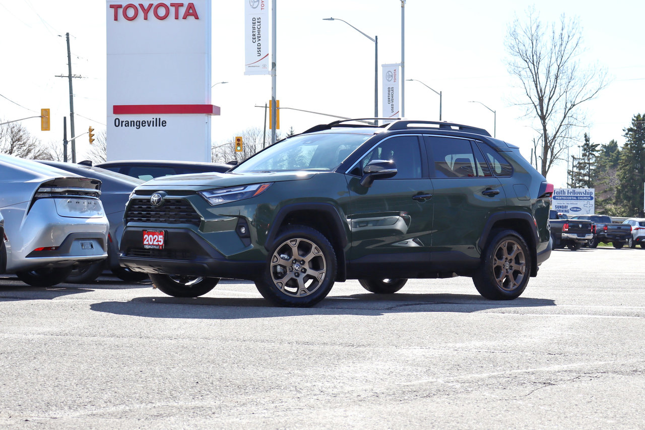 Toyota RAV4 Hybrid XLE AWD 2025