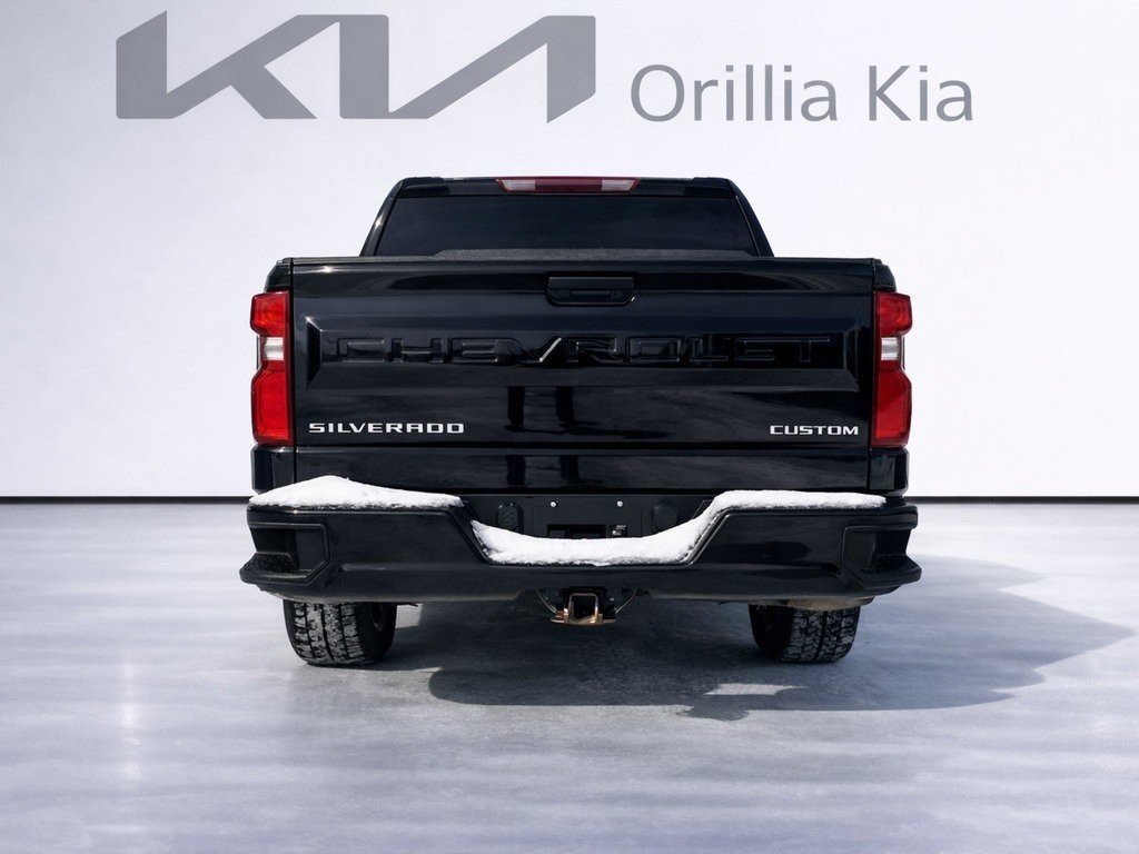 2022 Chevrolet Silverado 1500 LTD Custom-3