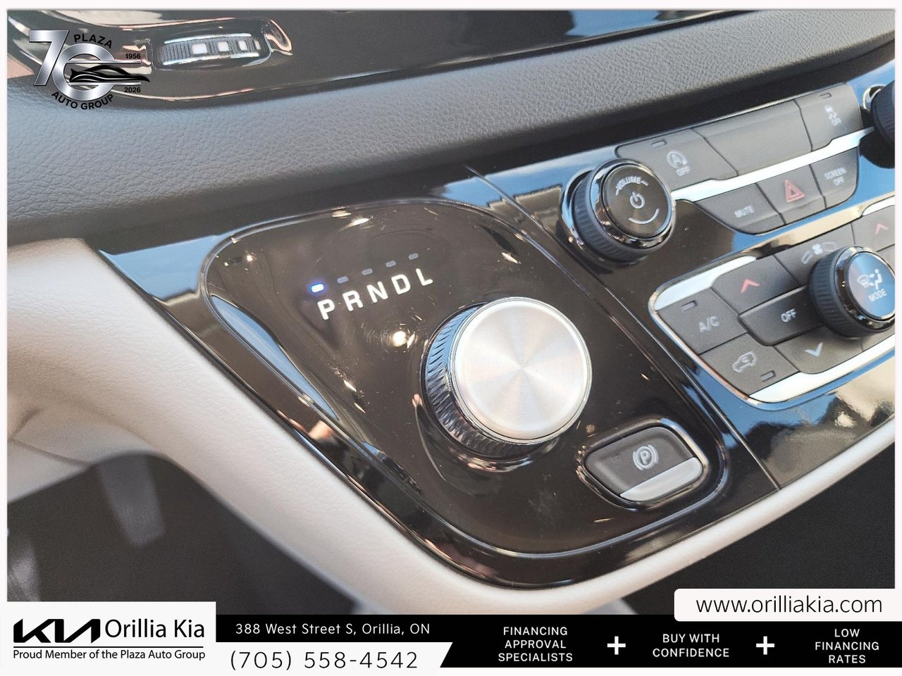 2024 Chrysler Grand Caravan SXT-14