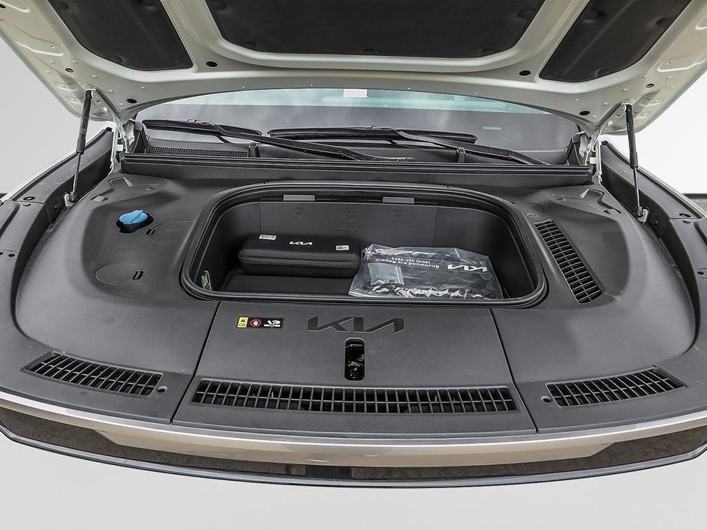 2026 Kia EV9 Land AWD w/ Plus Package-8
