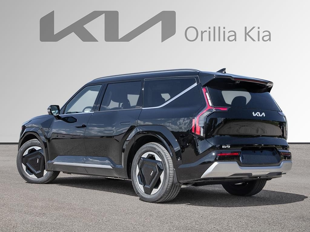 2026 Kia EV9 Land AWD w/ Plus Package-5
