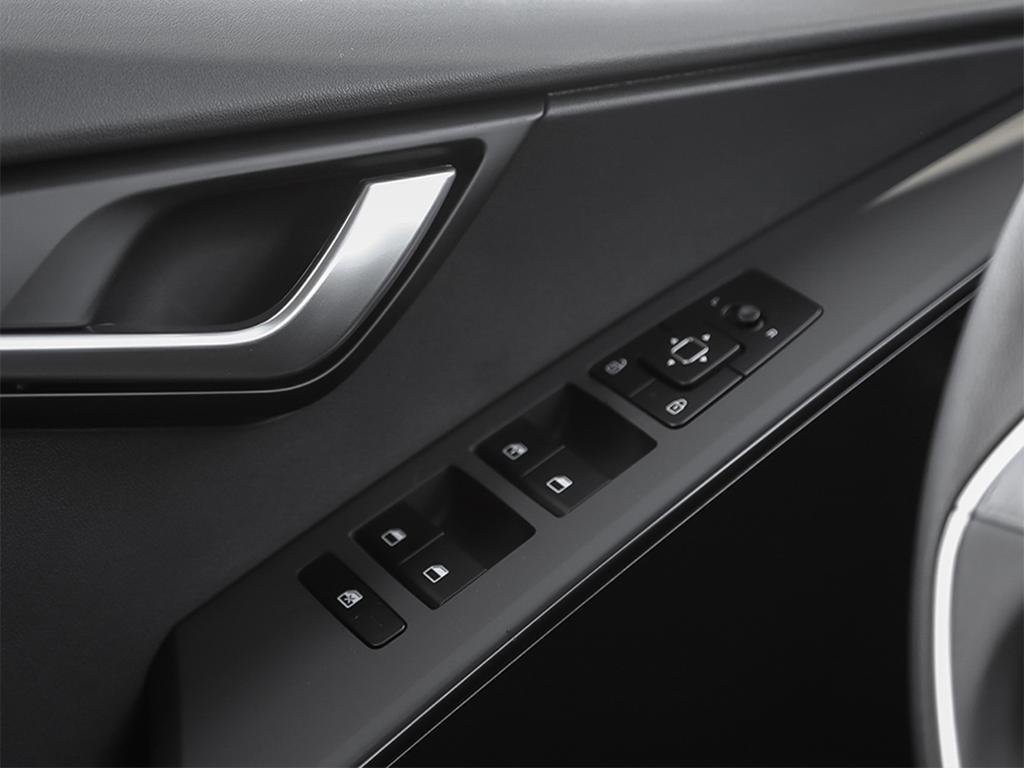 2025 Kia Niro LX-18