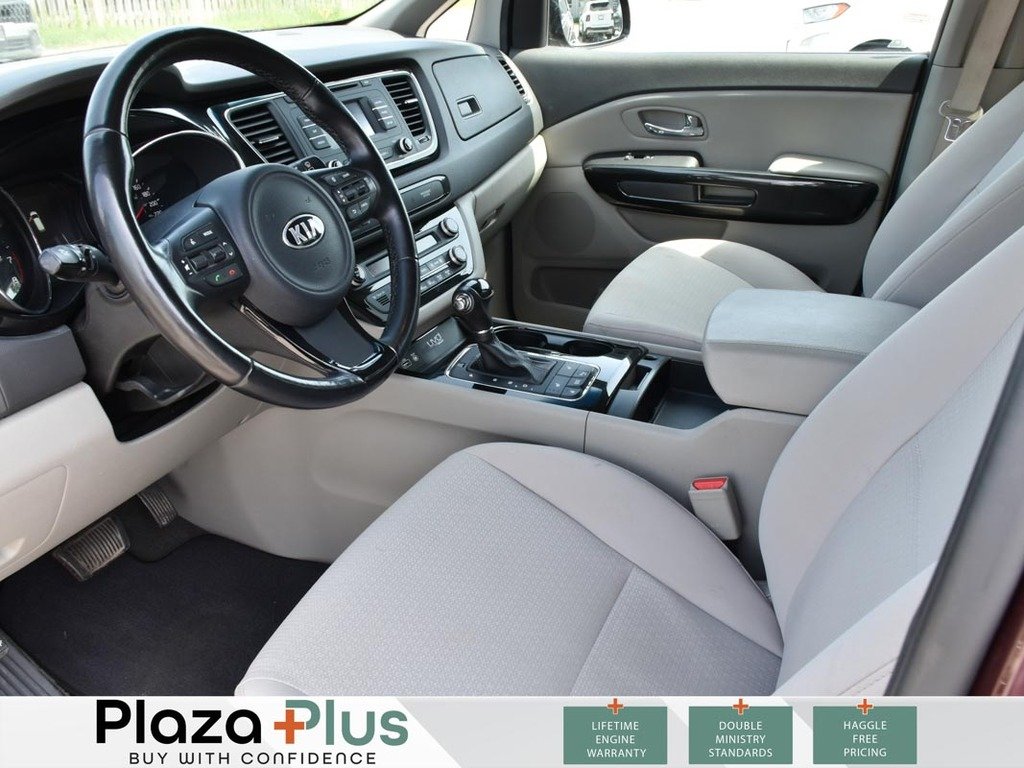 2016 Kia Sedona SX