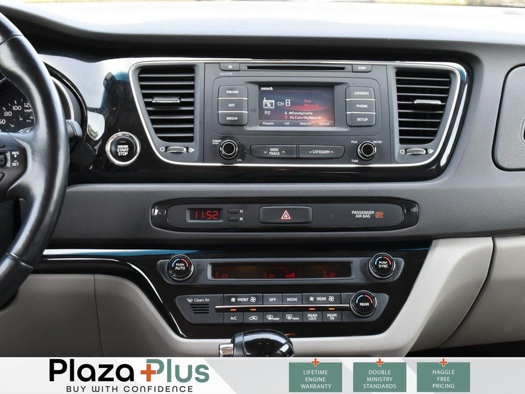 2016 Kia Sedona SX