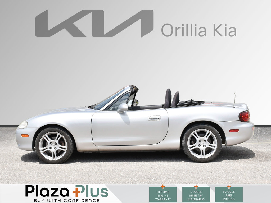 2004 Mazda MX-5 Miata Cloth REAR WHEEL DRIVE / CONVERTIBLE