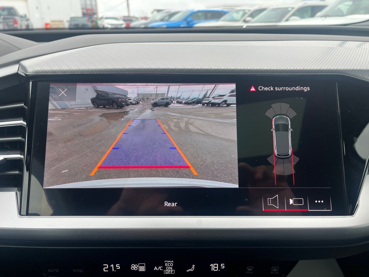 2023 Audi Q4 e-tron BASE-15