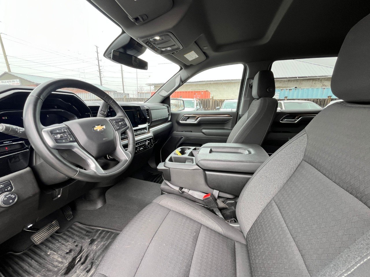 2025 Chevrolet Silverado 1500 LT-5