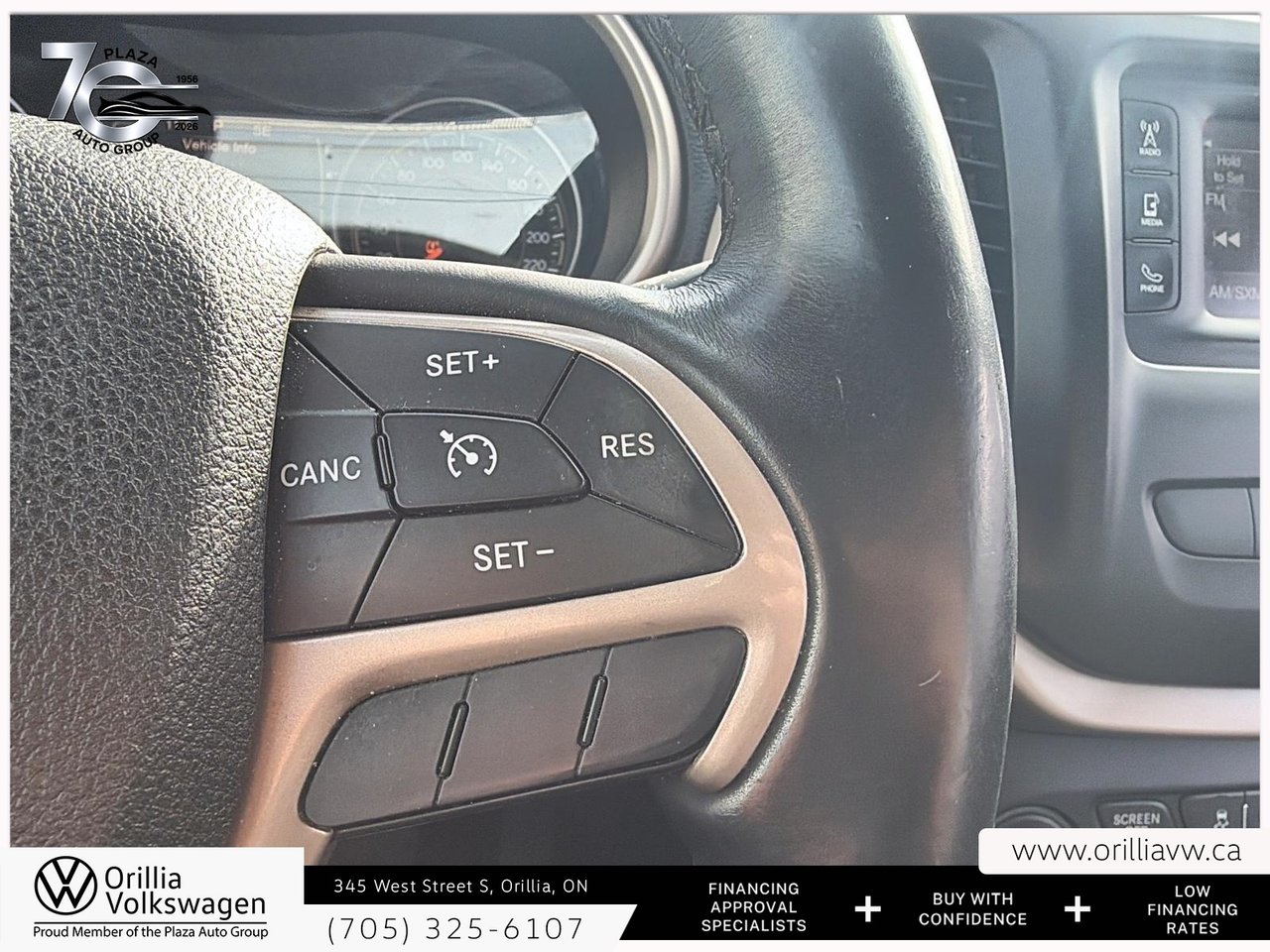 2015 Jeep Cherokee Sport-17