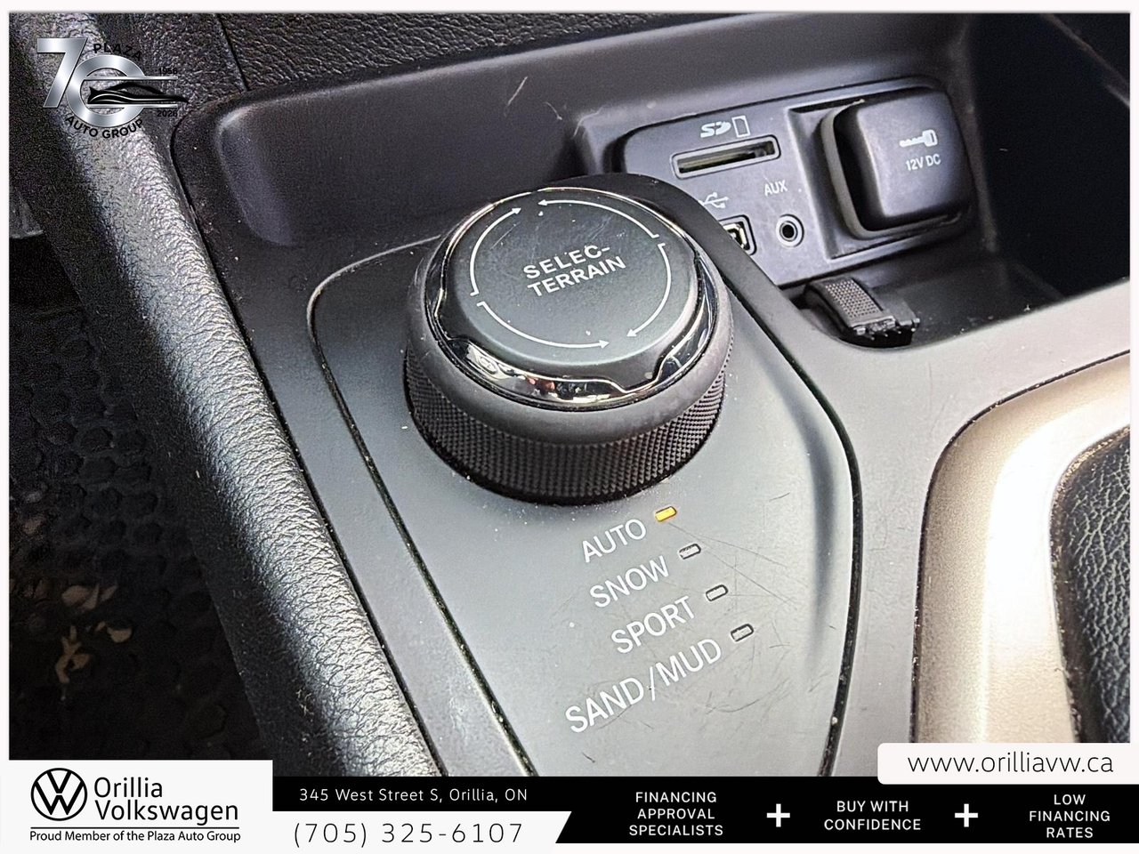 2015 Jeep Cherokee Sport-26