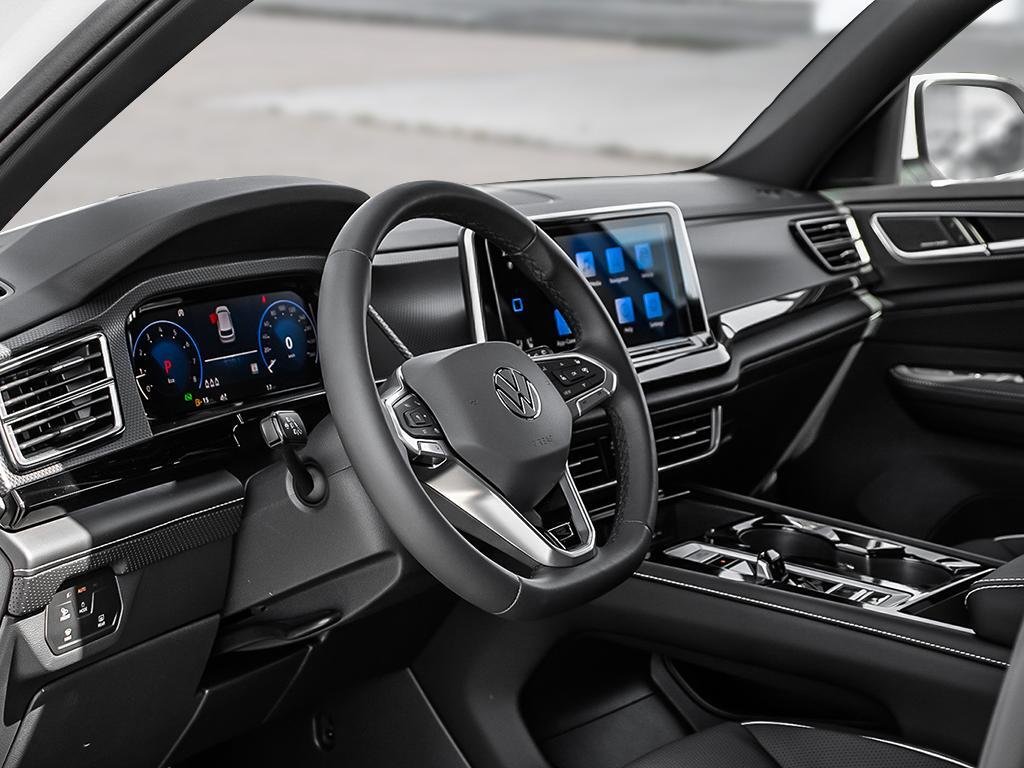 2025 Volkswagen Atlas Cross Sport Execline No Options / Oryx White Pearl