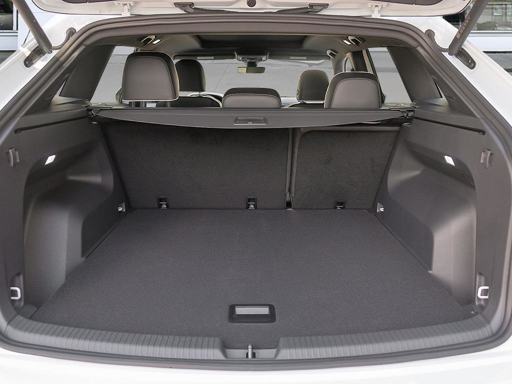 2025 Volkswagen Atlas Cross Sport Highline Black Wheel Package / Oryx White Pearl