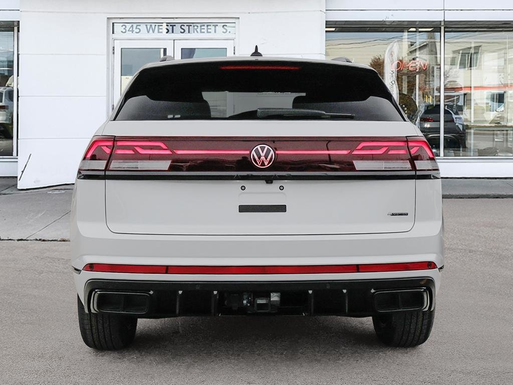 2025 Volkswagen Atlas Cross Sport Comfortline R-Line Black Edition No Options / Oryx White Pearl