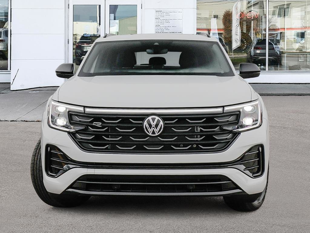 2025 Volkswagen Atlas Cross Sport Comfortline R-Line Black Edition No Options / Oryx White Pearl