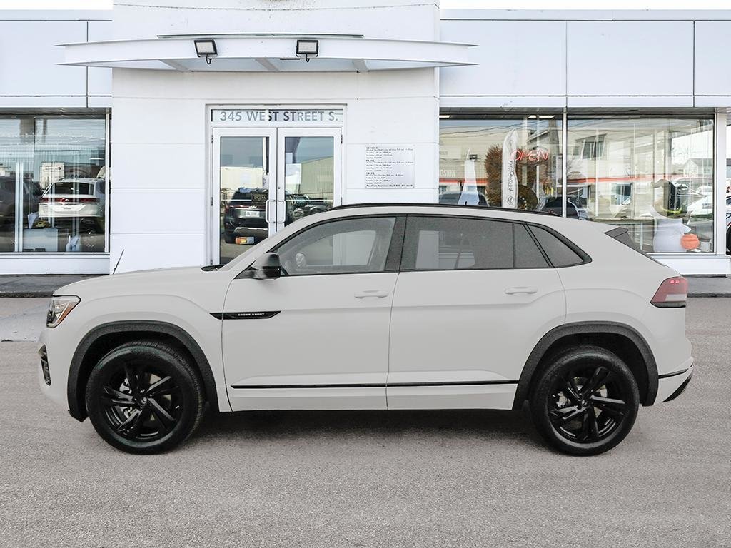 2025 Volkswagen Atlas Cross Sport Comfortline R-Line Black Edition No Options / Oryx White Pearl