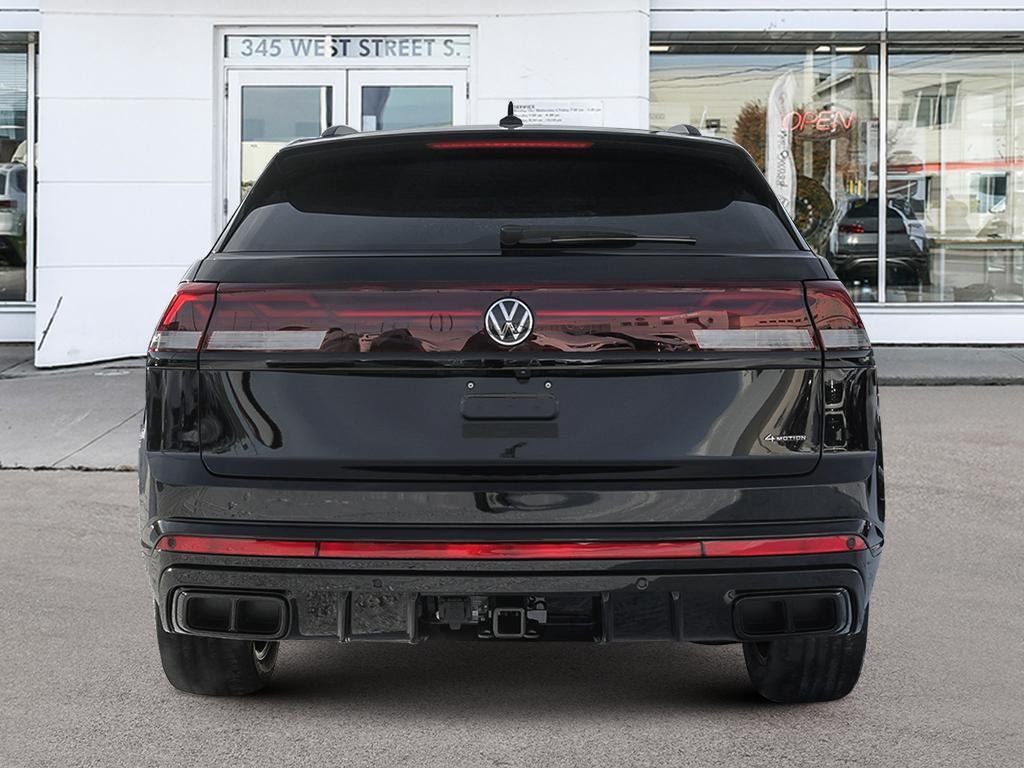 2025 Volkswagen Atlas Cross Sport Comfortline R-Line Black Edition No Options / Deep Black Pearl