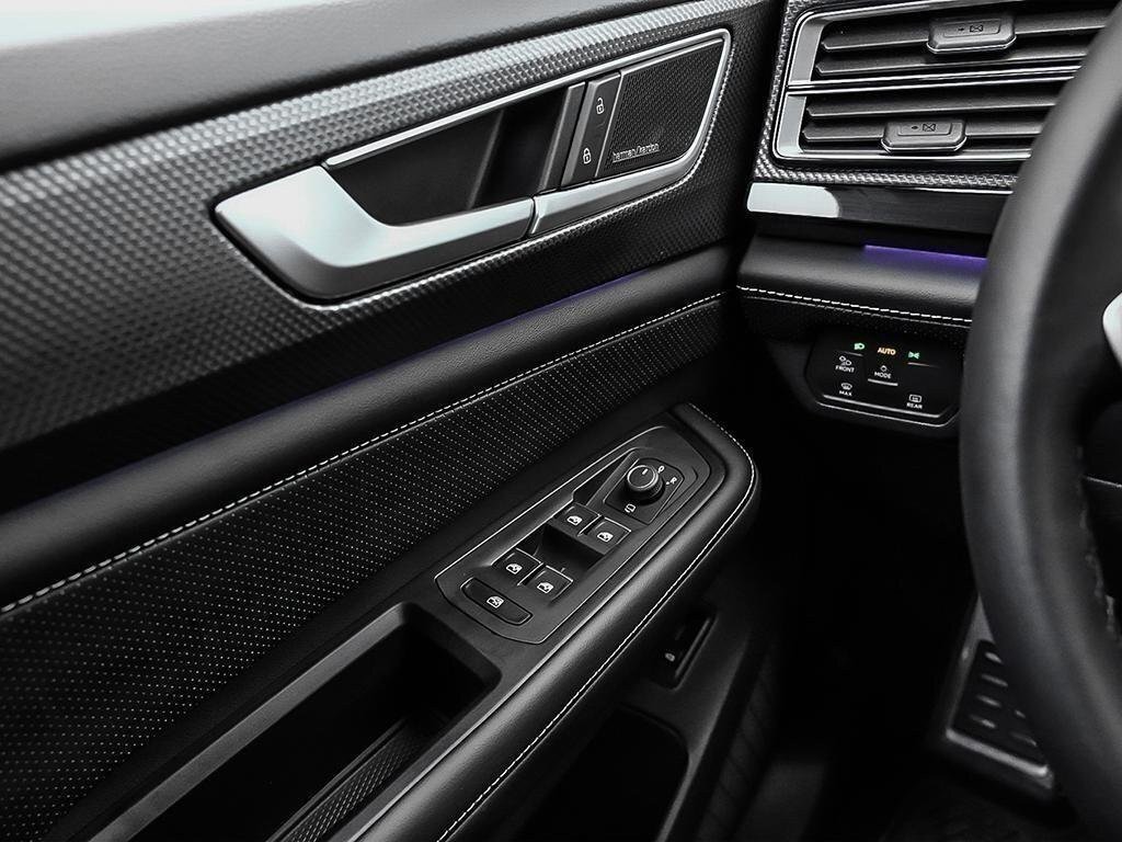 2026 Volkswagen Atlas Cross Sport Execline-15