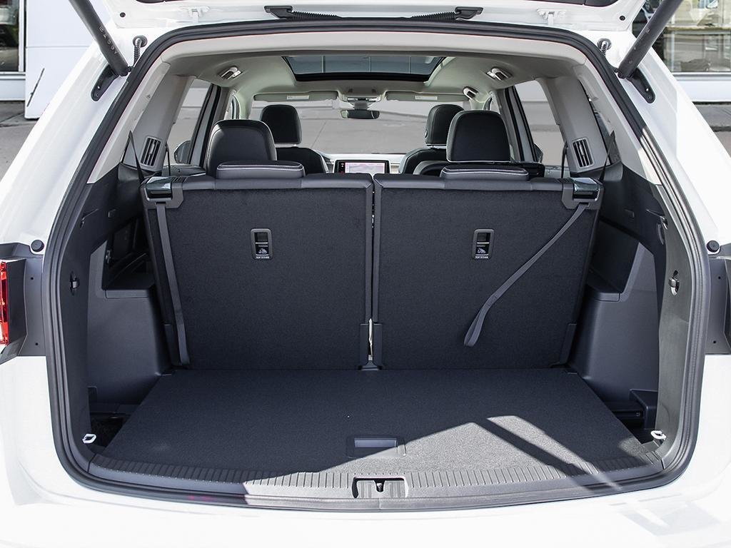 2025 Volkswagen Atlas Execline No Options / Oryx White Pearl