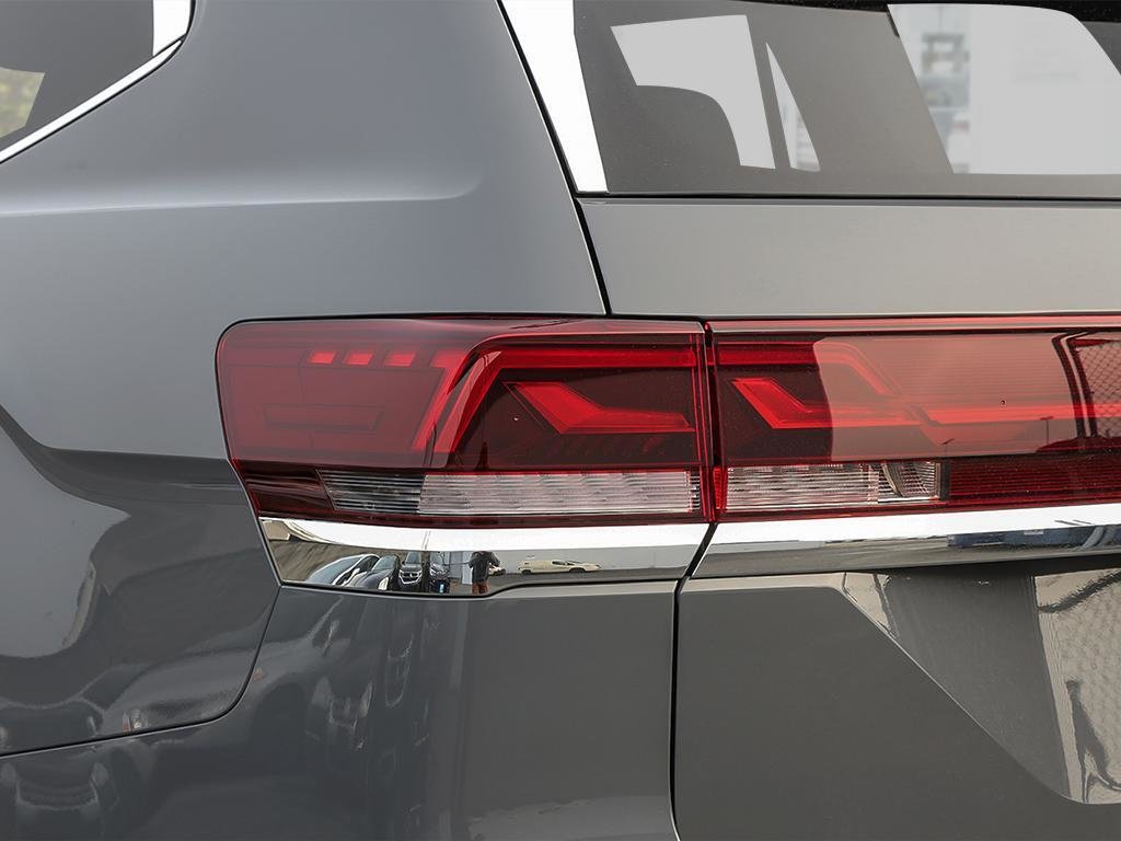 2025 Volkswagen Atlas Execline No Options / Pure Gray