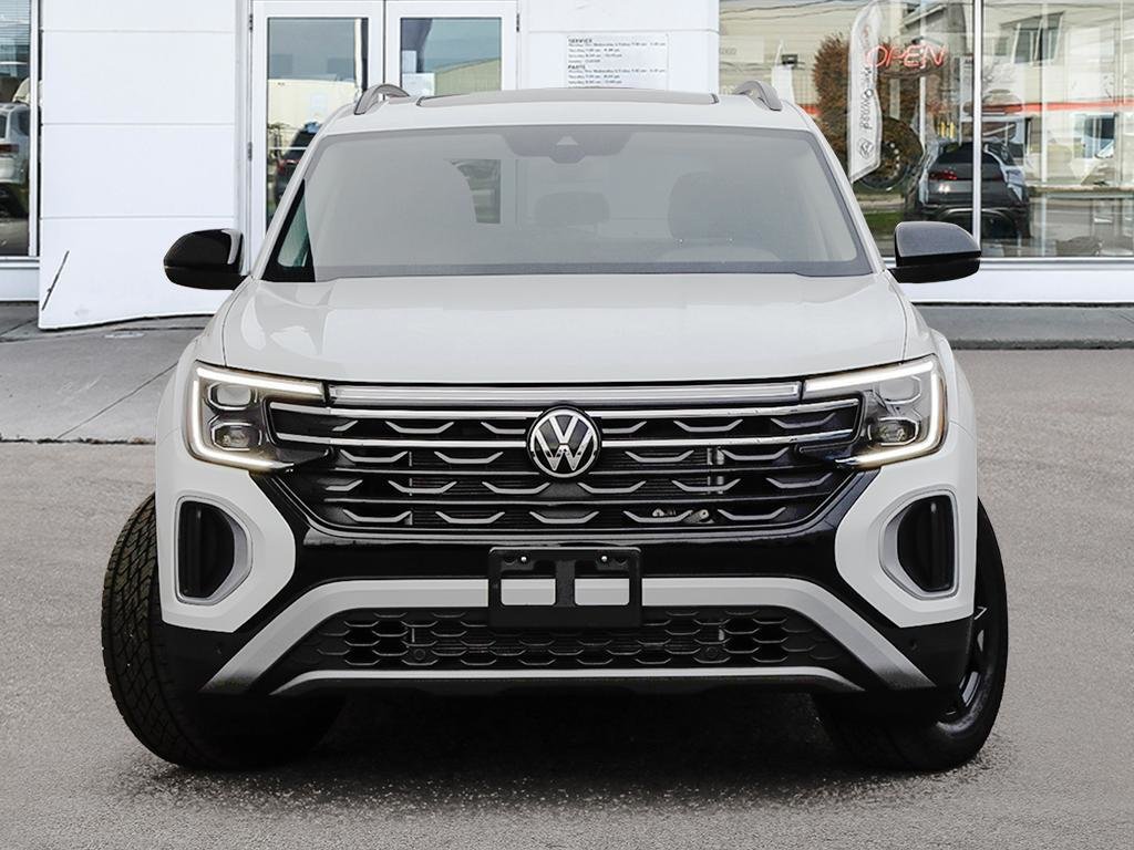 2025 Volkswagen Atlas Peak Edition No Options / Pure White