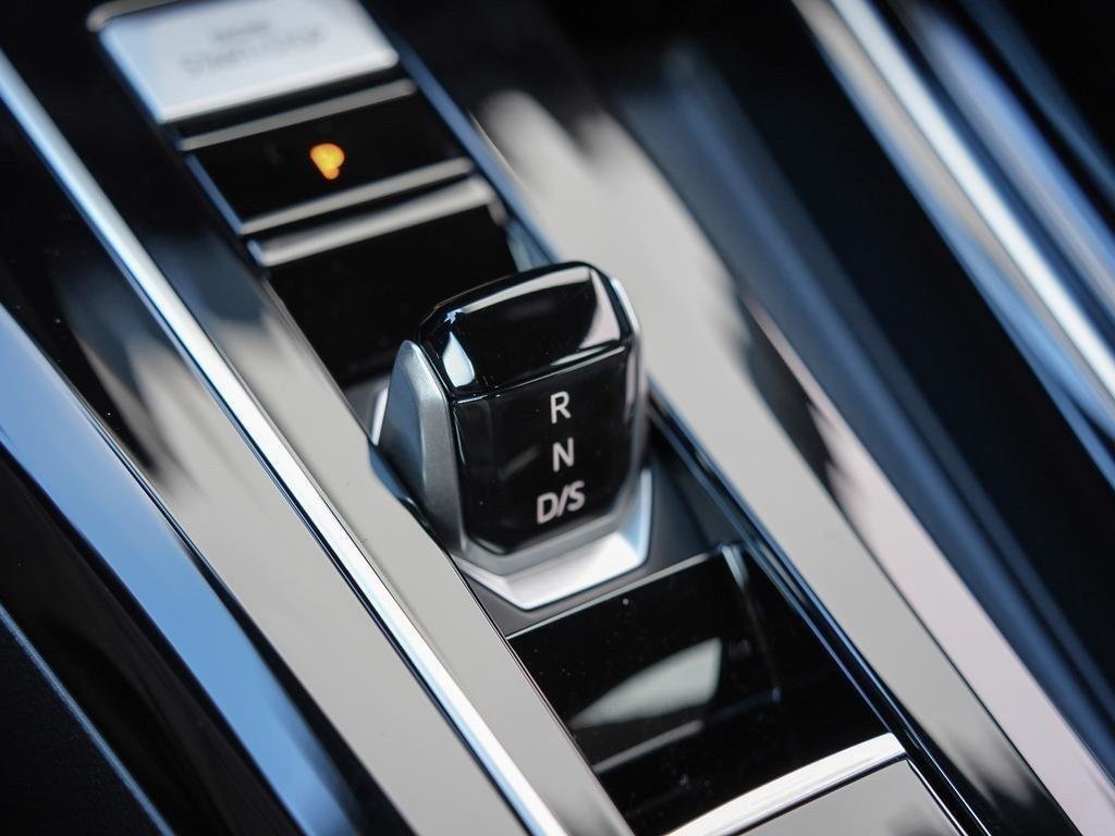 2026 Volkswagen Golf R R 4MOTION-21