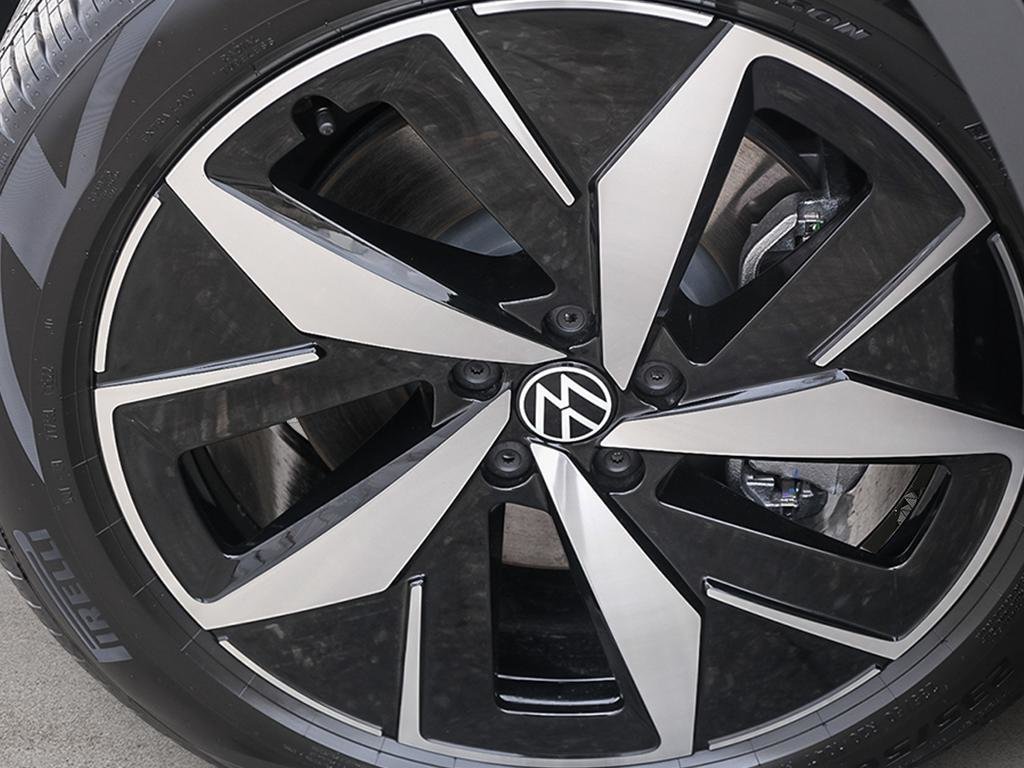 2025 Volkswagen ID.4 Pro S Heat Pump 21 Inch Rim Package / Oryx White Pearl