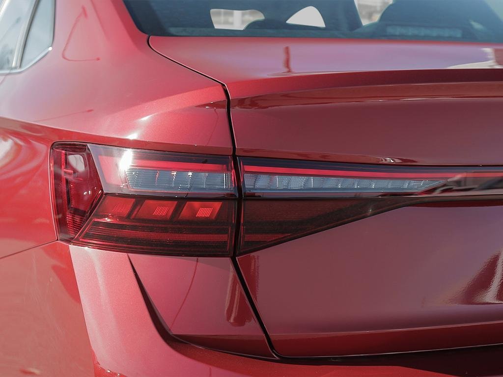 2025 Volkswagen Jetta Highline Beats Audio Removal / Kings Red Metallic