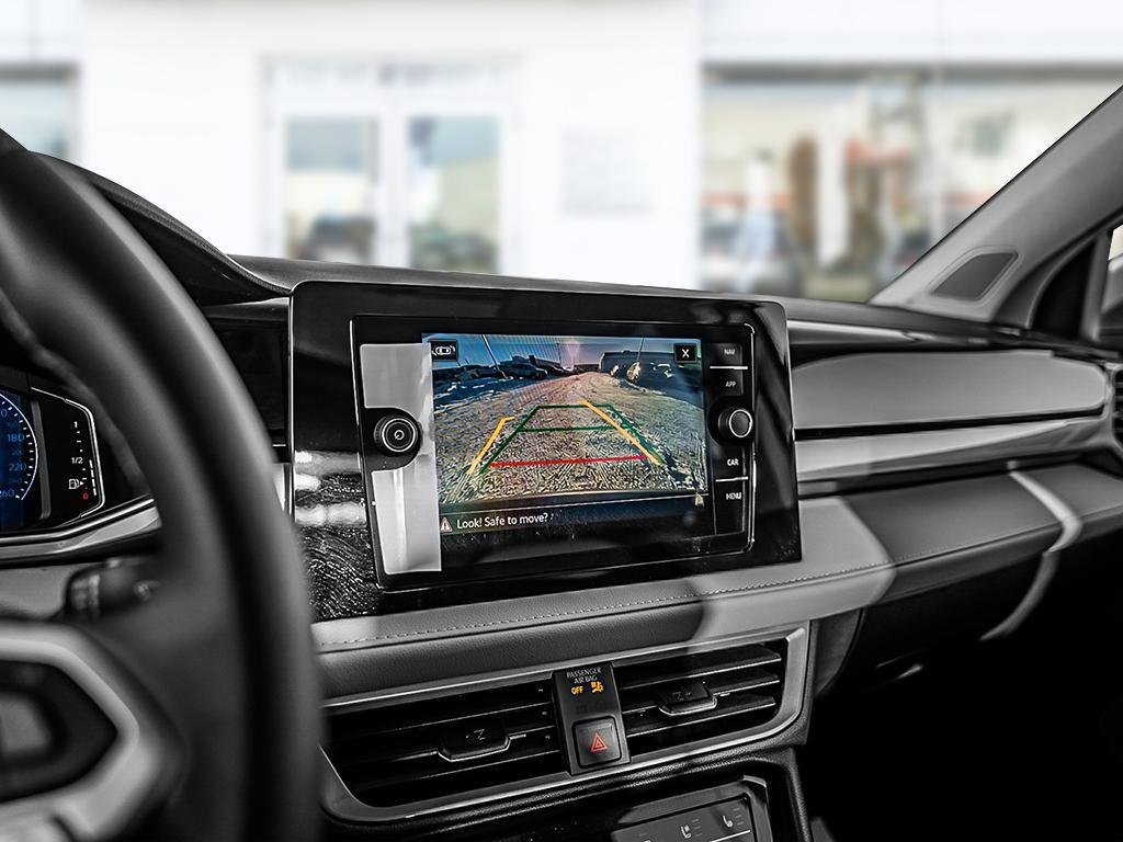2025 Volkswagen Taos Highline 19