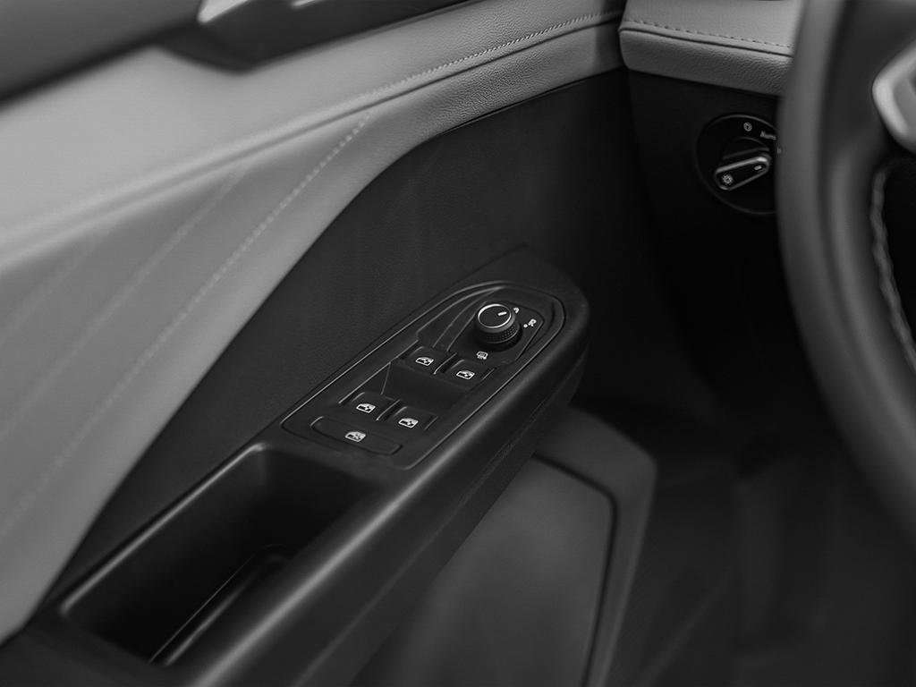 2025 Volkswagen Taos Highline 19