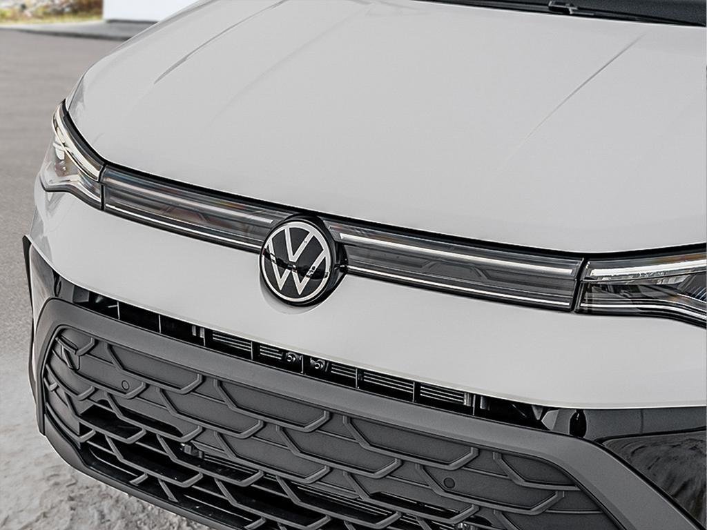 2025 Volkswagen Taos Comfortline Black Edition No Options / Pure White