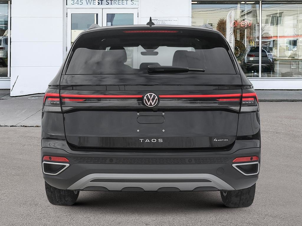 2025 Volkswagen Taos Comfortline No Options / Deep Black Pearl
