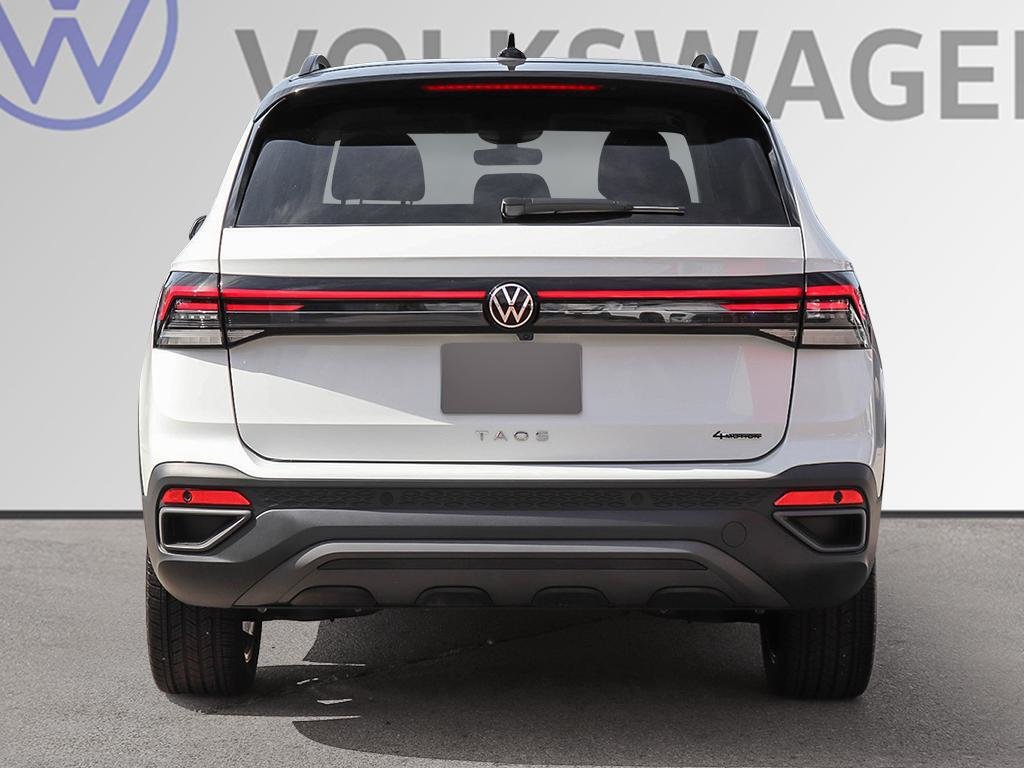 2026 Volkswagen Taos Comfortline Black Edition 4MOTION-6