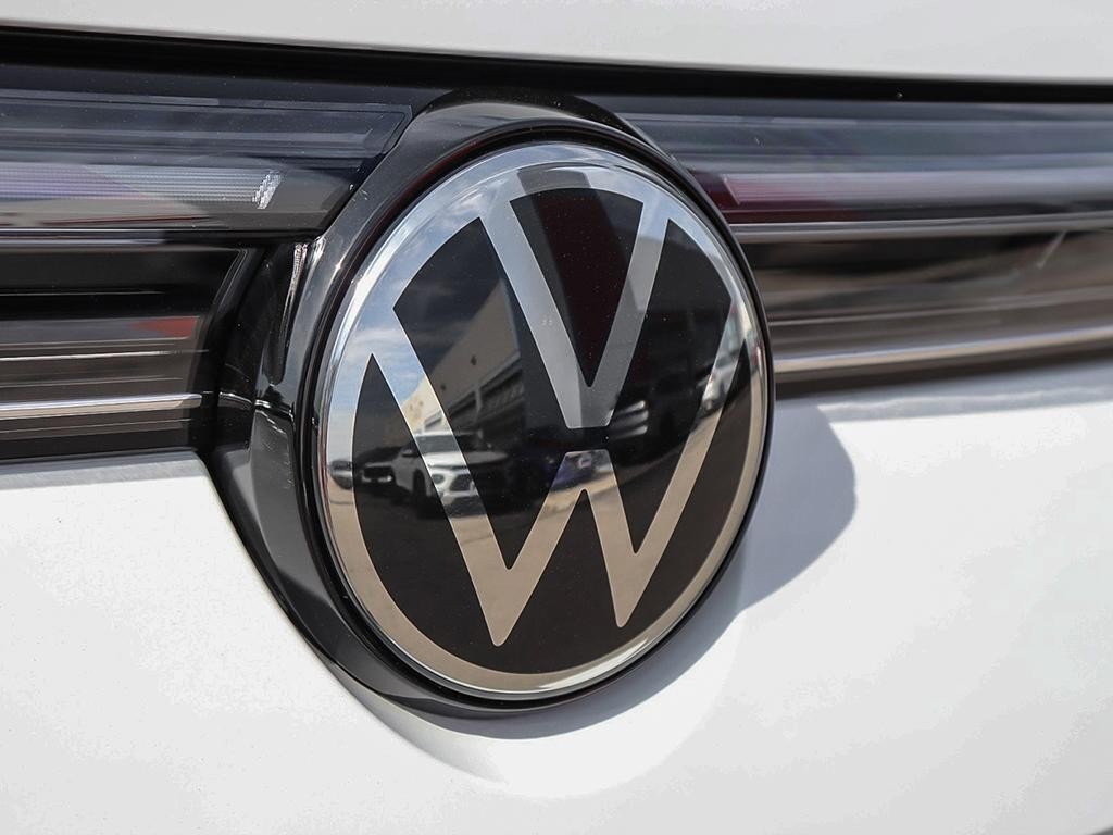 2026 Volkswagen Taos Comfortline Black Edition 4MOTION-8
