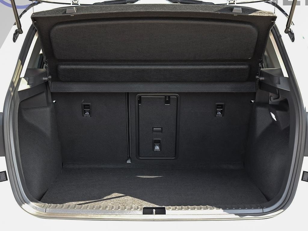 2026 Volkswagen Taos Comfortline Black Edition 4MOTION-6