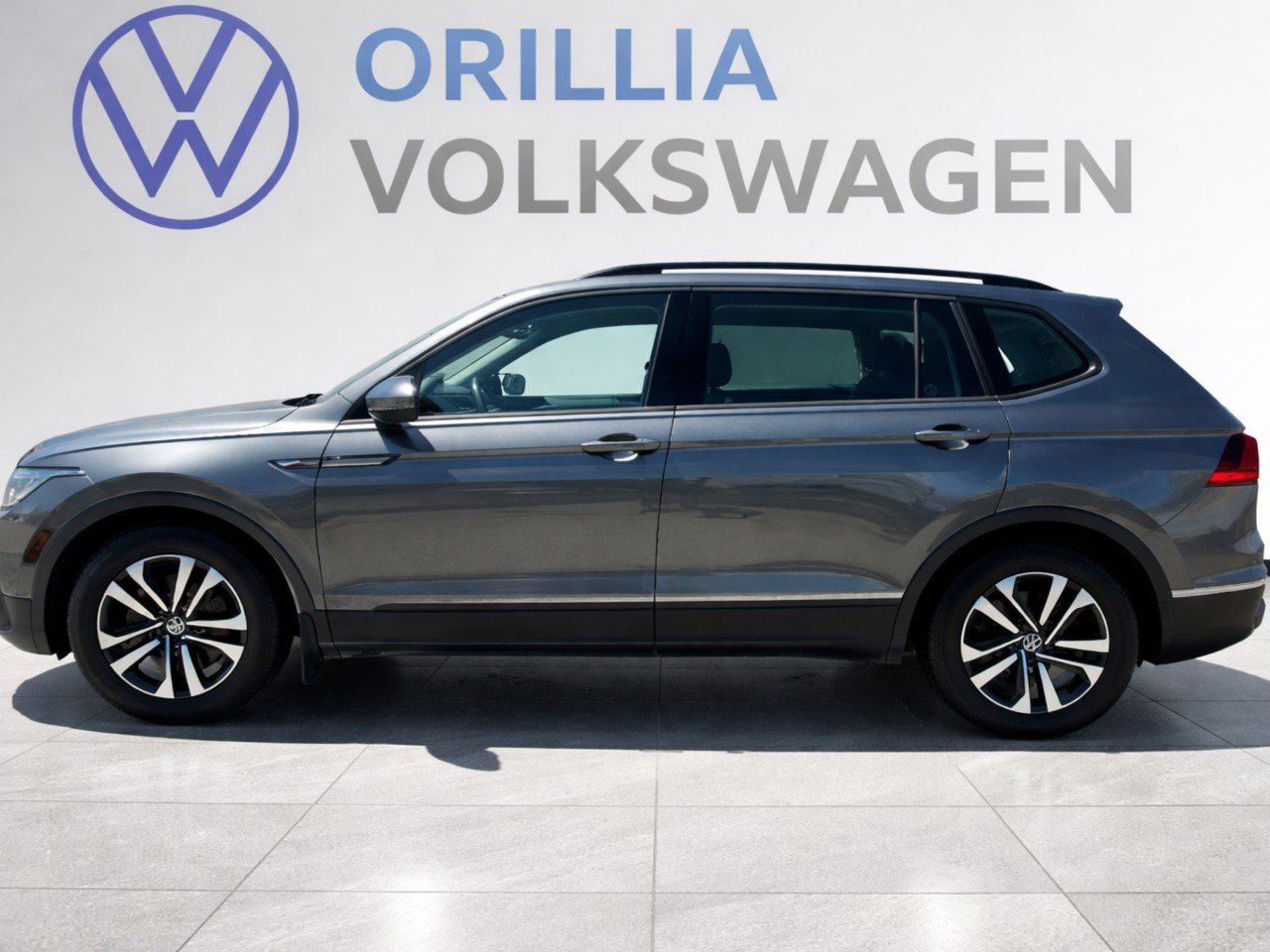 2023 Volkswagen Tiguan Trendline-2