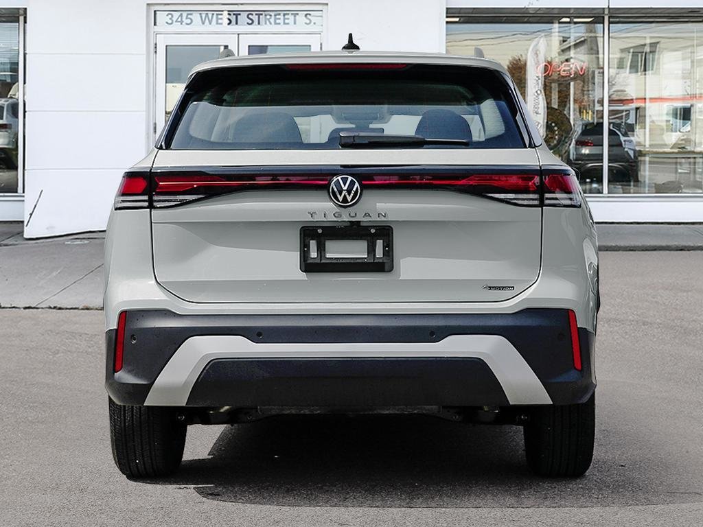 2025 Volkswagen Tiguan Comfortline No Options / Ascot Grey