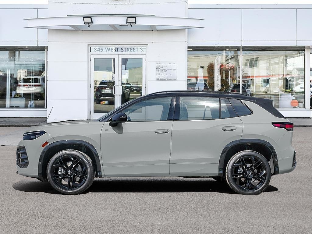 2025 Volkswagen Tiguan Comfortline R-Line Black Edition Black Roof Package / Ascot Gray