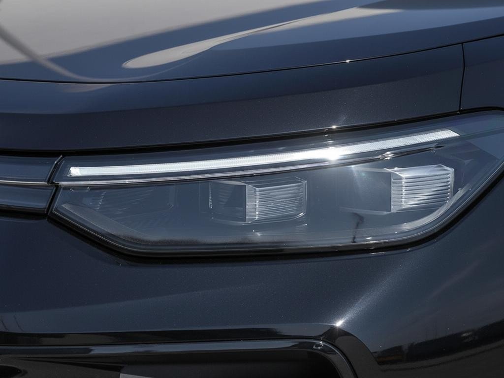 2026 Volkswagen Tiguan Comfortline R-Line Black Edition 4MOTION-8