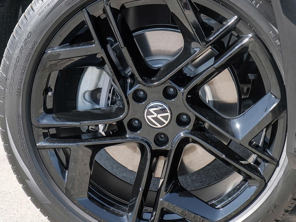 2026 Volkswagen Tiguan Comfortline R-Line Black Edition 4MOTION-6