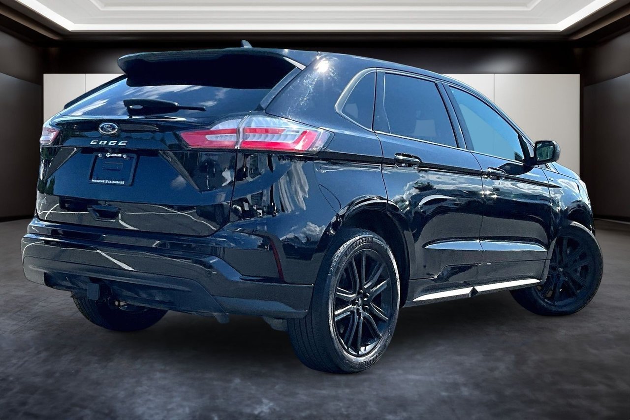 2022 Ford Edge