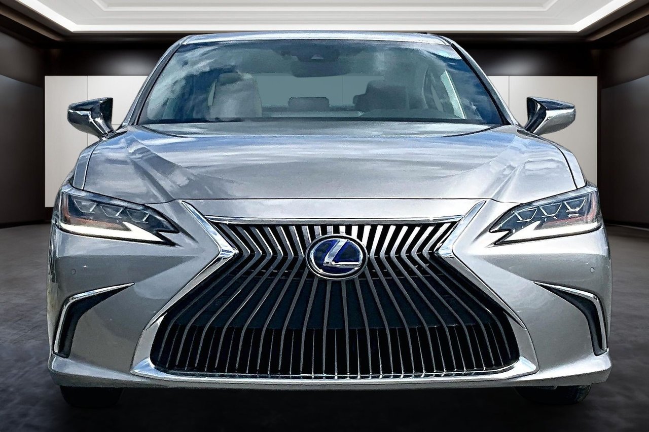 2021 Lexus ES