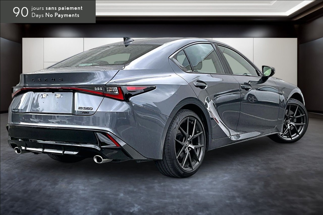 Lexus IS 2026