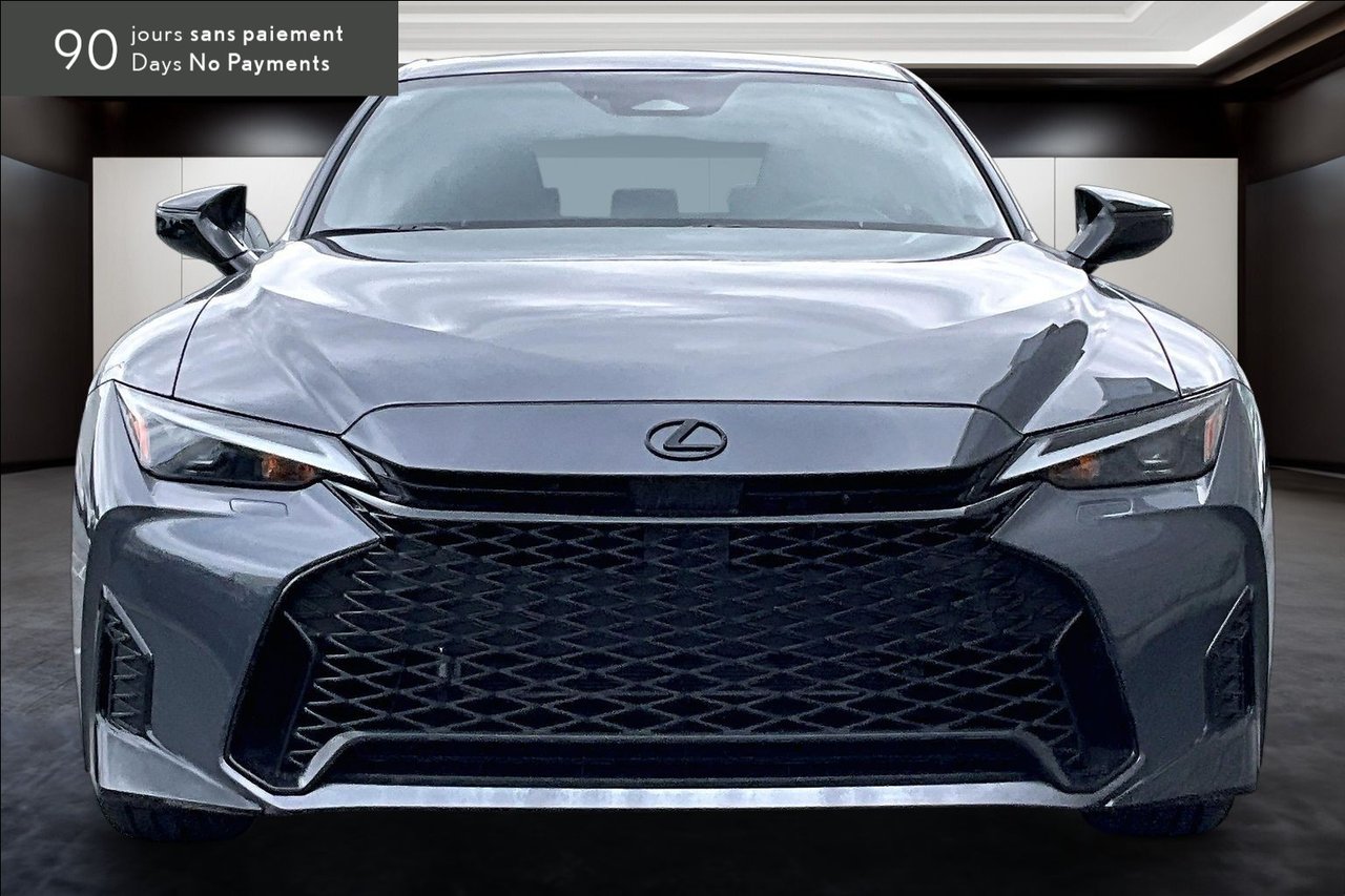Lexus IS 2026