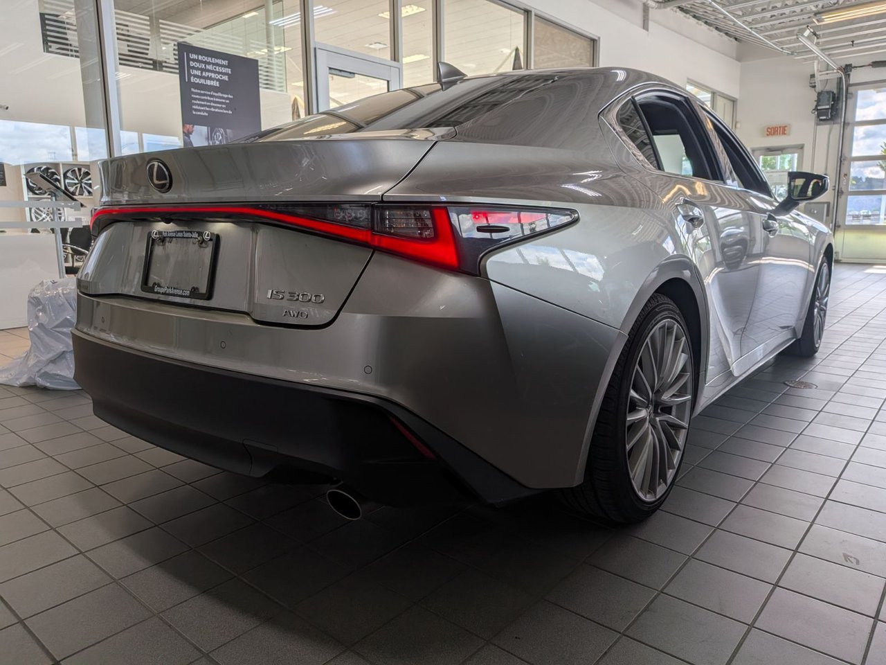 2022 Lexus IS